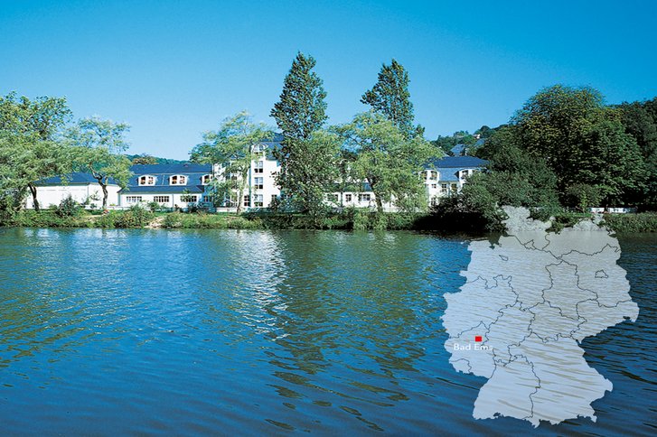 Außenansicht VAMED Rehaklinik Bad EMs