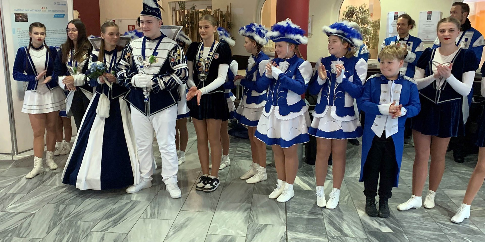 Hoheitlicher Besuch zur fünften Jahreszeit in der VAMED Klinik Hattingen