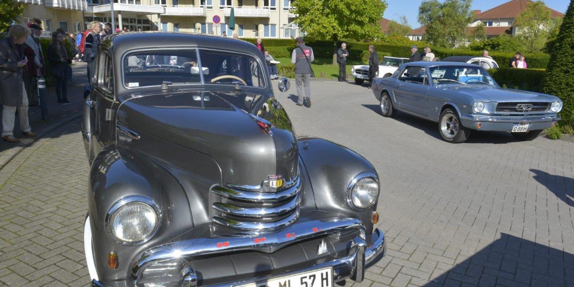 5. HELIOS Privatkliniken Oldtimer-Cup:  Rallye und Show für den guten Zweck