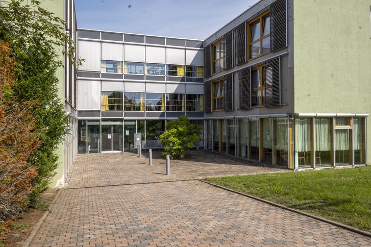 So erreichen Sie uns