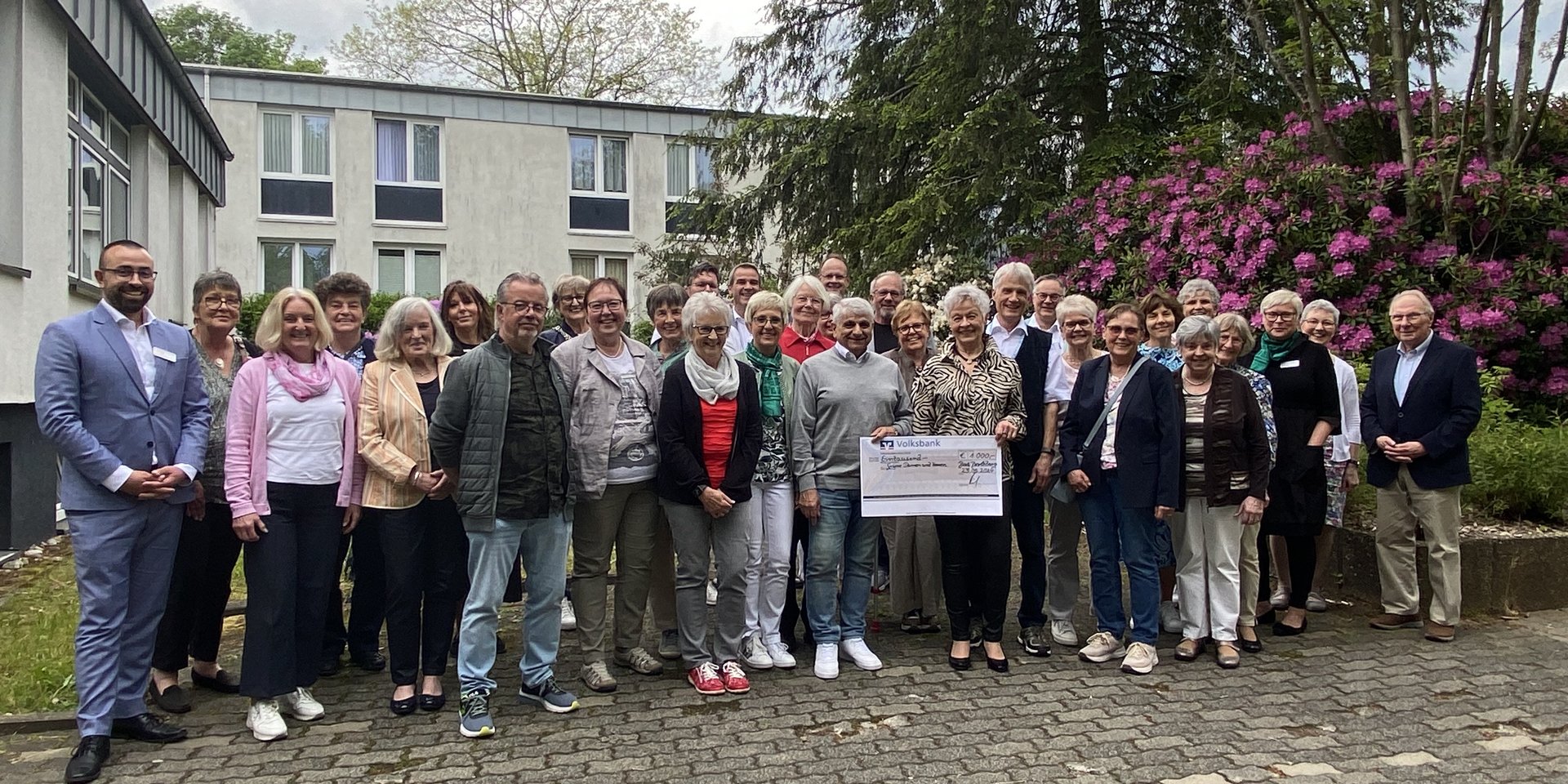 Gebührend wurde das Jubiläum der Grünen Damen und Herren gefeiert