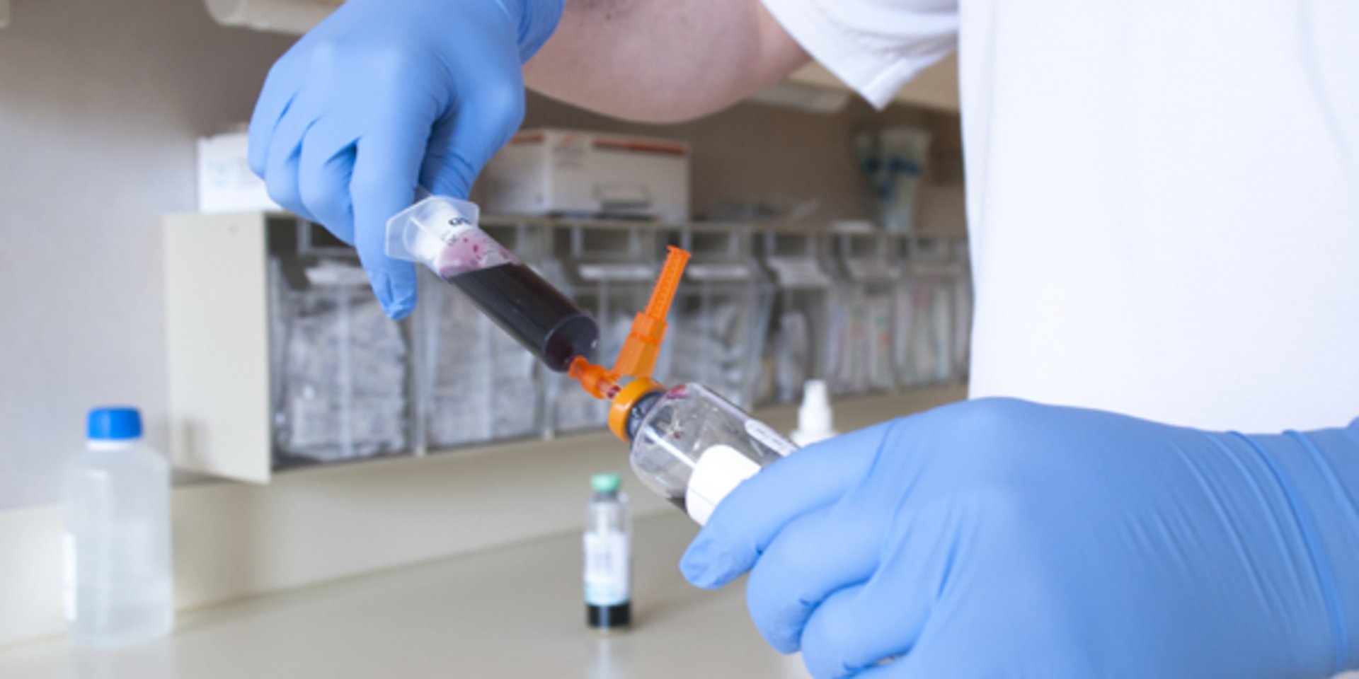 HELIOS Klinik Kipfenberg bildet Mitarbeiter im richtigen Umgang mit Antibiotika fort