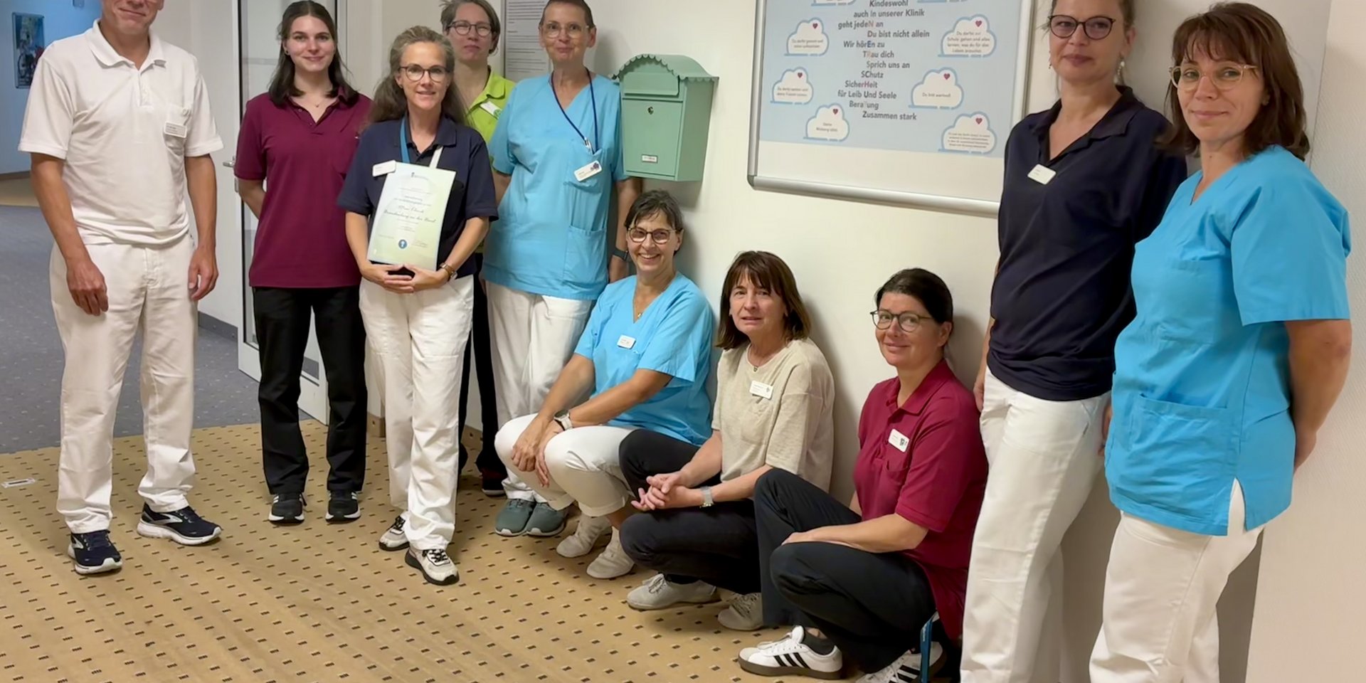 Kinderschutzgruppe der VITREA Klinik Brandenburg erfolgreich akkreditiert