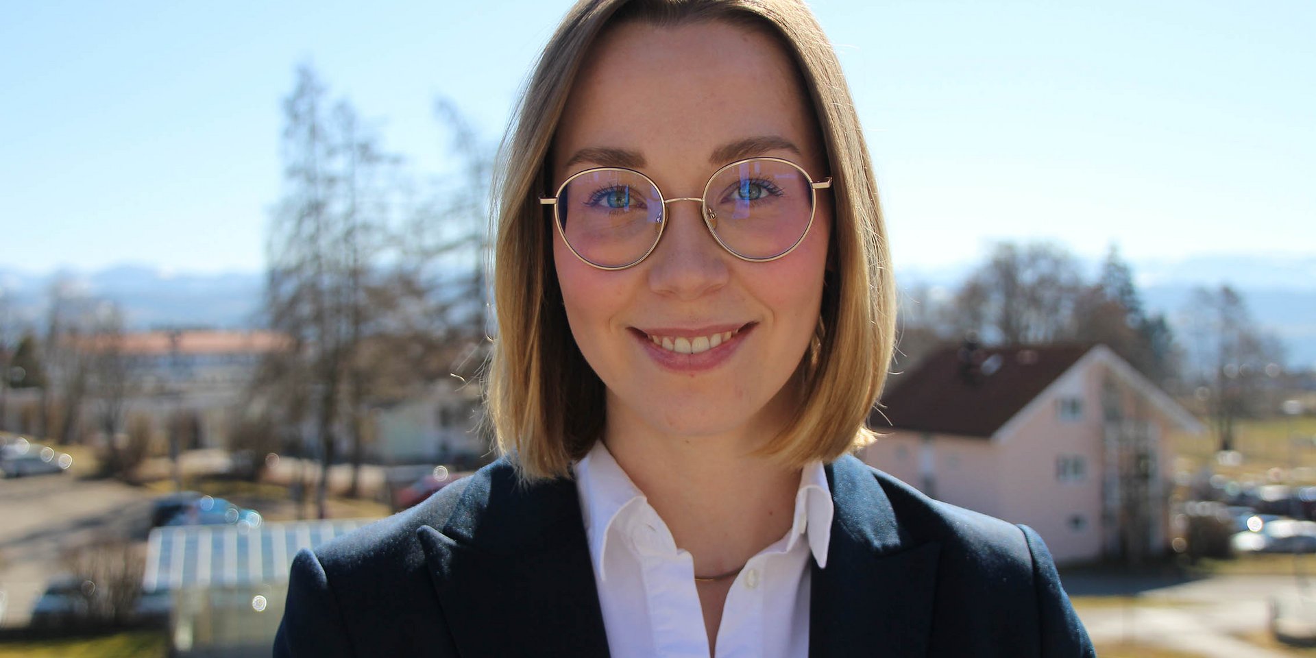 Clinic Manager der VITREA Rehaklinik Bergisch-Land: Herzlich willkommen Sandrina Möll