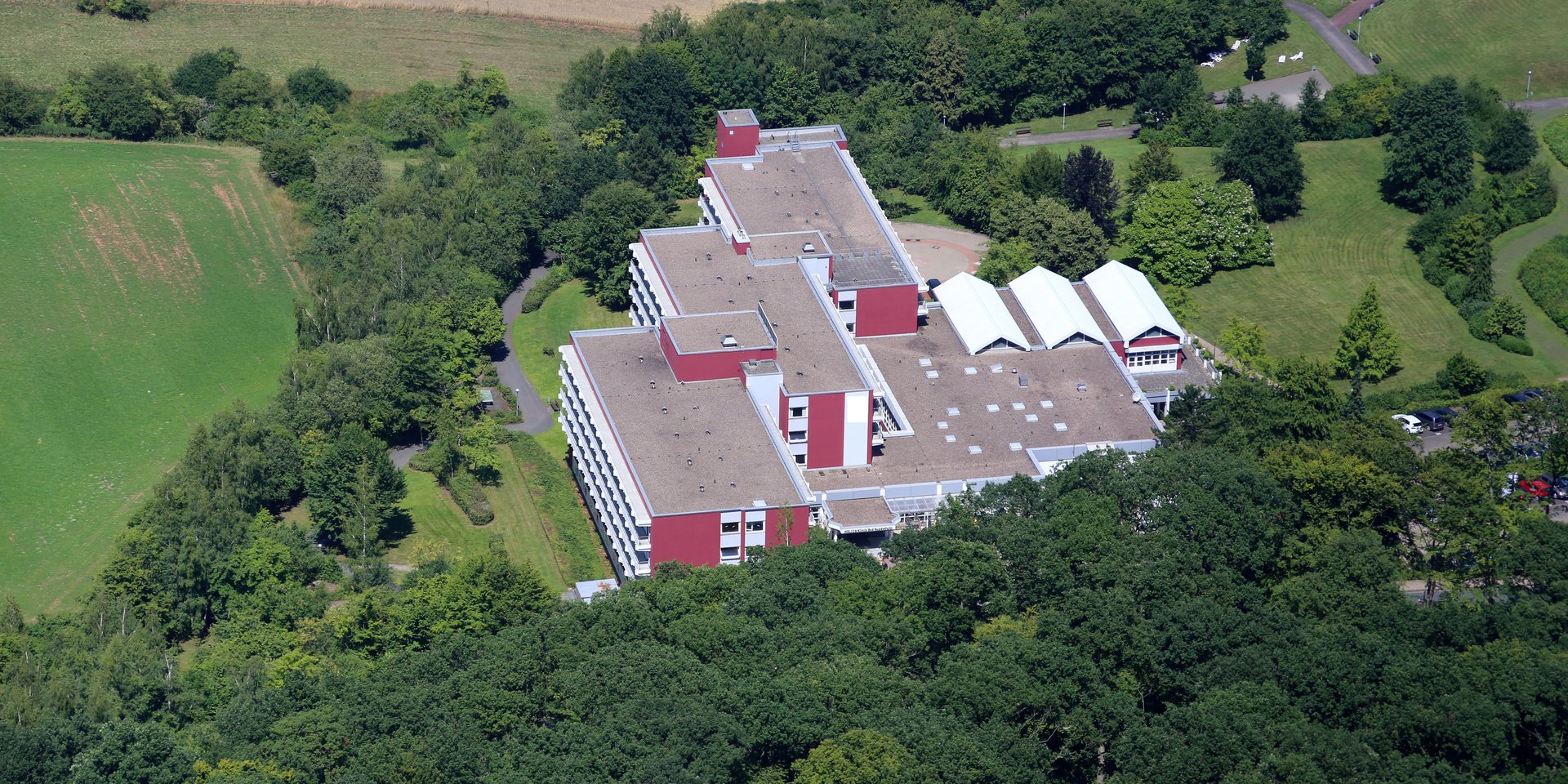 Der FOCUS zeichnet 16 VAMED Kliniken in 33 Fachbereichen aus