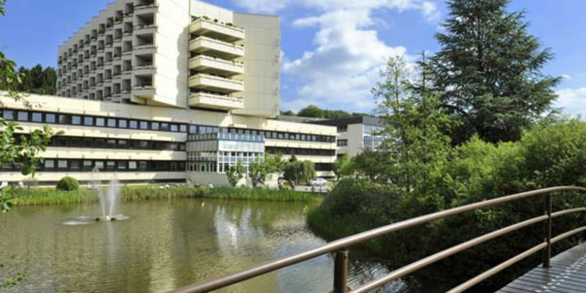 Führungen für künftige Patienten und Angehörige in der HELIOS Klinik Bergisch-Land