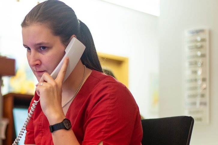 Sprechzeiten & Termine