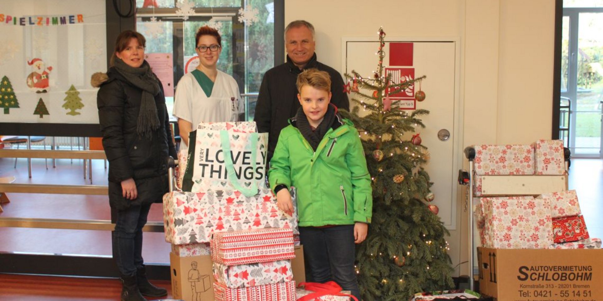 2 Kofferwagen voller Geschenke